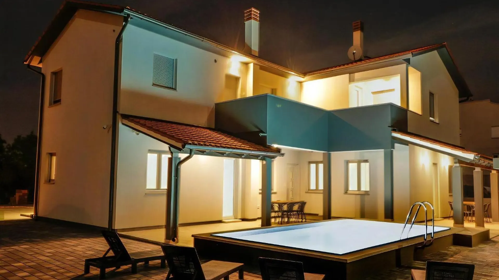 Wohnung Mit Grill, Pool Und Terrasse Stinjan Apartment