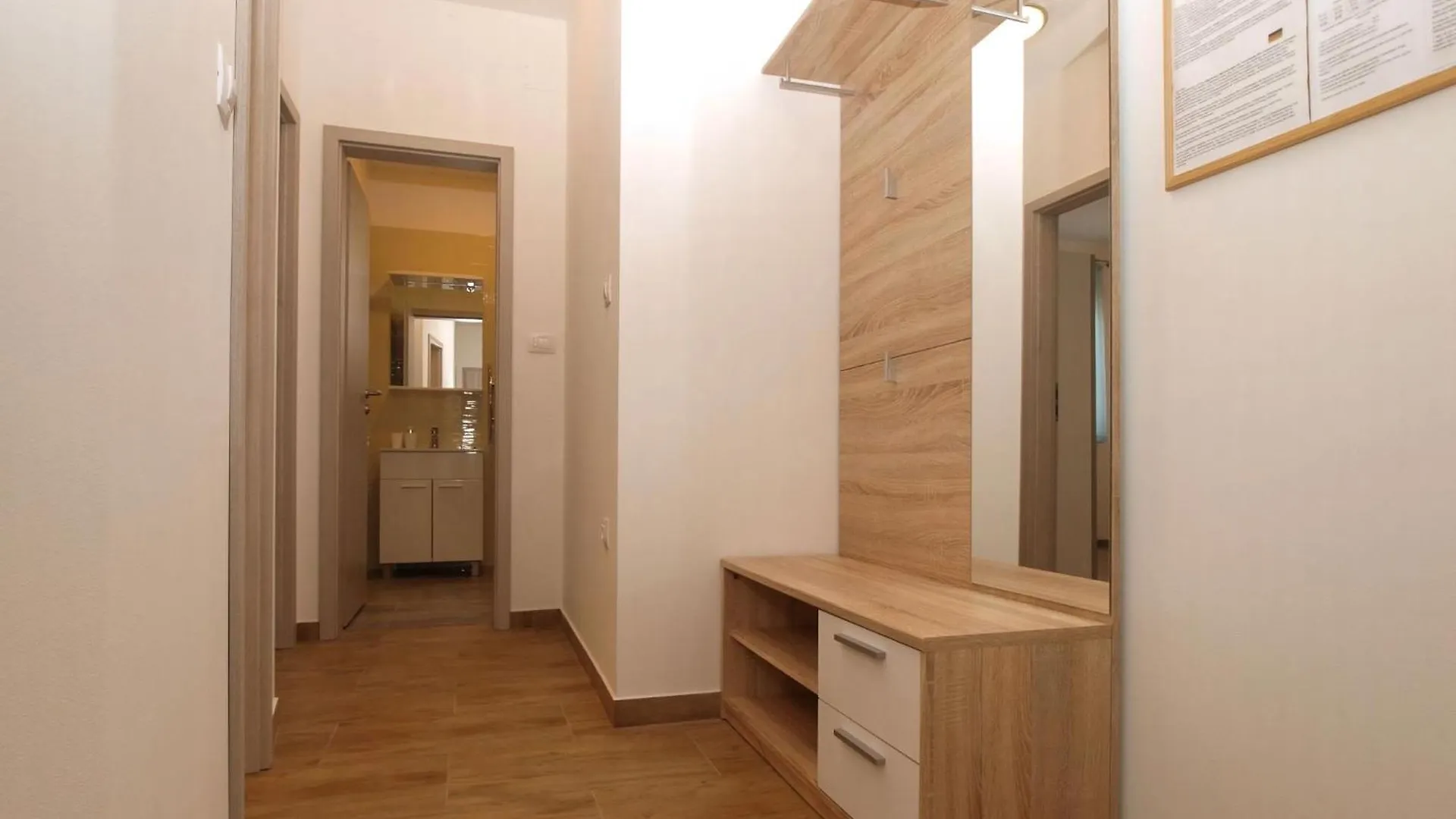 Wohnung Mit Grill, Pool Und Terrasse Stinjan Apartment
